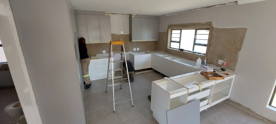 3 Bedroom Property for Sale in Wavecrest Eastern Cape